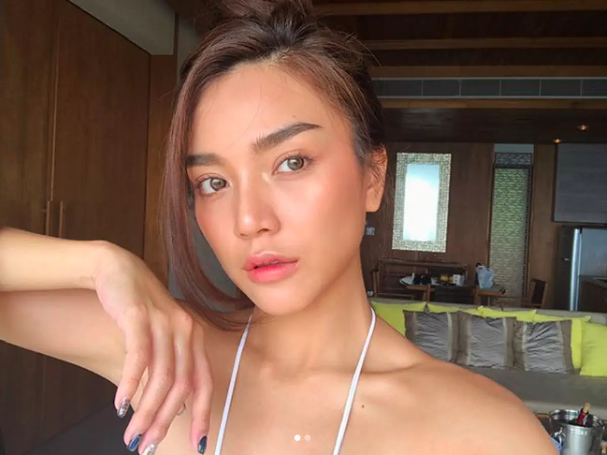 แค่สะบัดผม..ยังยอดวิวเป็นล้าน! “มะปราง” สะกดทุกสายตา อวดหุ่นแซ่บที่ภูเก็ต