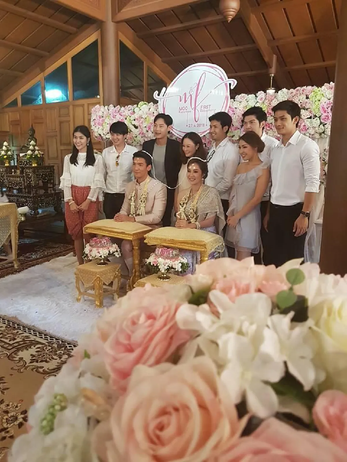 เรียบง่ายแต่อบอุ่น! เฟิสท์ เอกพงศ์ ซุ่มเงียบแต่งเจ้าสาวนอกวงการ