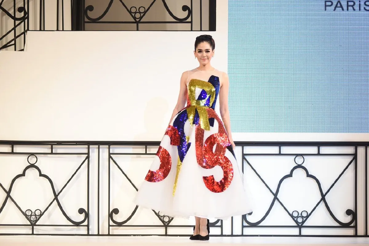 ชมพู่ อารยา อวดลุคสวยส่งท้าย! ก่อนบินเฉิดฉายบนพรมแดงเมืองคานส์