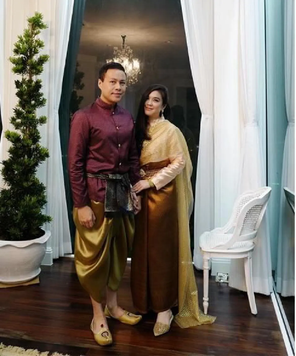 แม่สวยลูกชายหล่อ! โบ ชญาดา ควง น้องอชิ แต่งชุดไทยไปงานวันเกิดสุดอบอุ่น