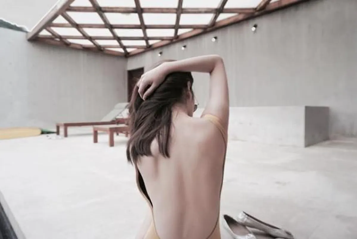 10 ภาพเซ็กซี่ แกรนด์-เกรซ อวดความแซ่บผิวขาวจั๊วะในชุดว่ายน้ำ