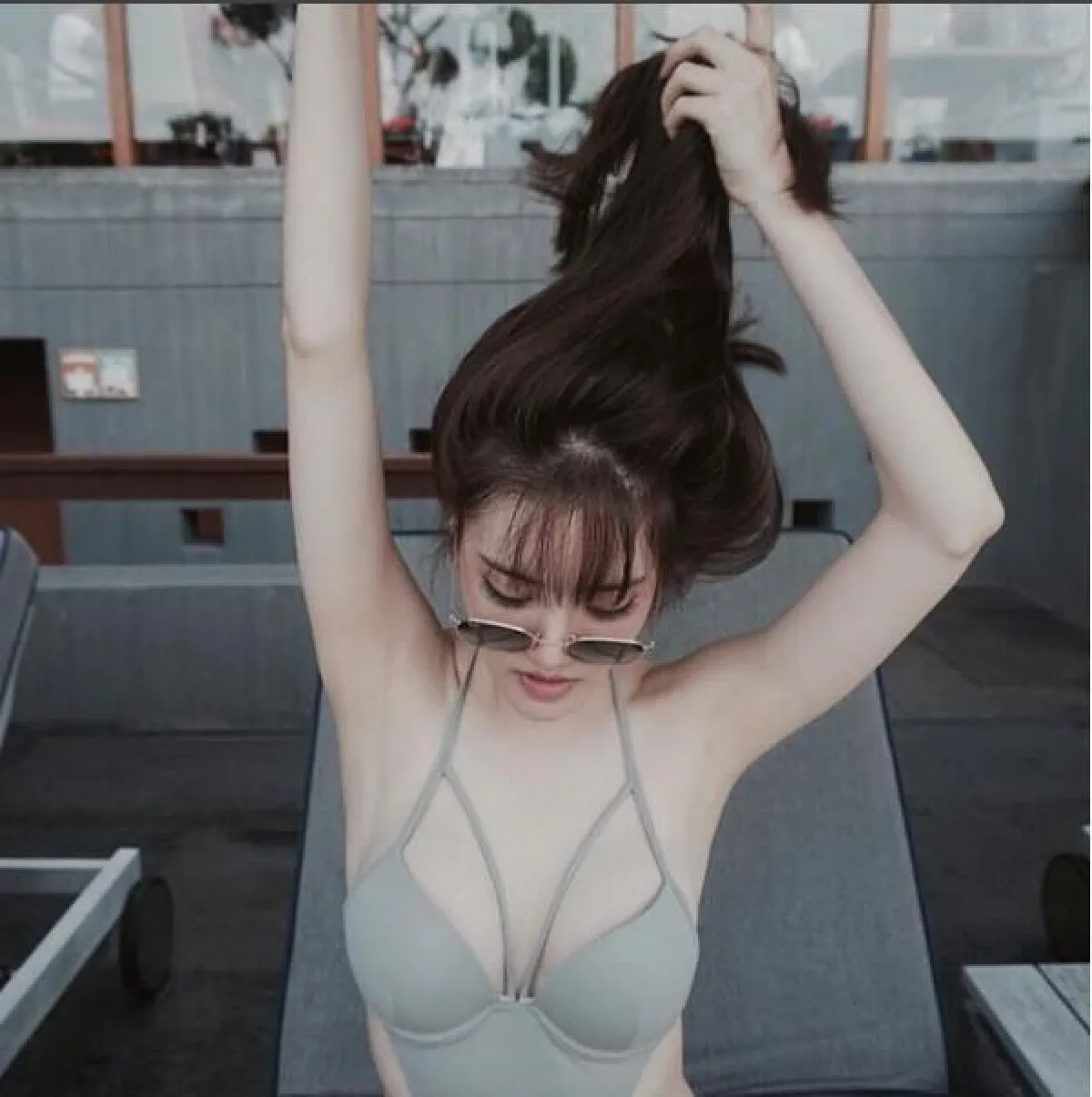 10 ภาพเซ็กซี่ แกรนด์-เกรซ อวดความแซ่บผิวขาวจั๊วะในชุดว่ายน้ำ