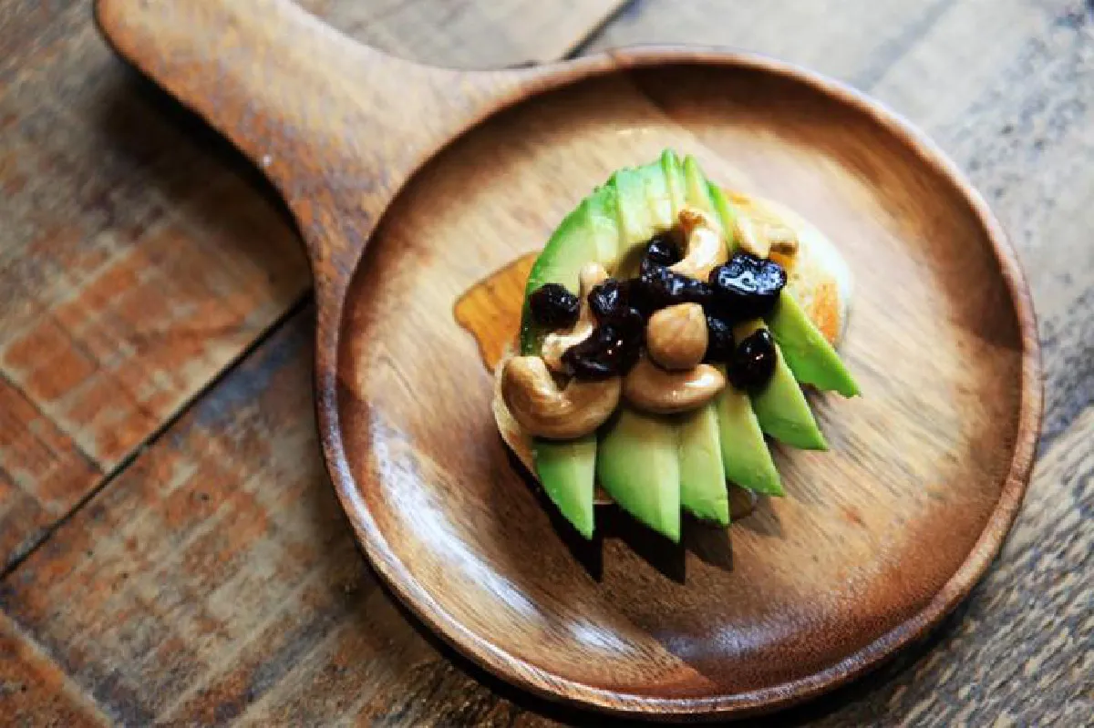 พักการเมือง ลุยธุรกิจร้านอาหาร Brainwake