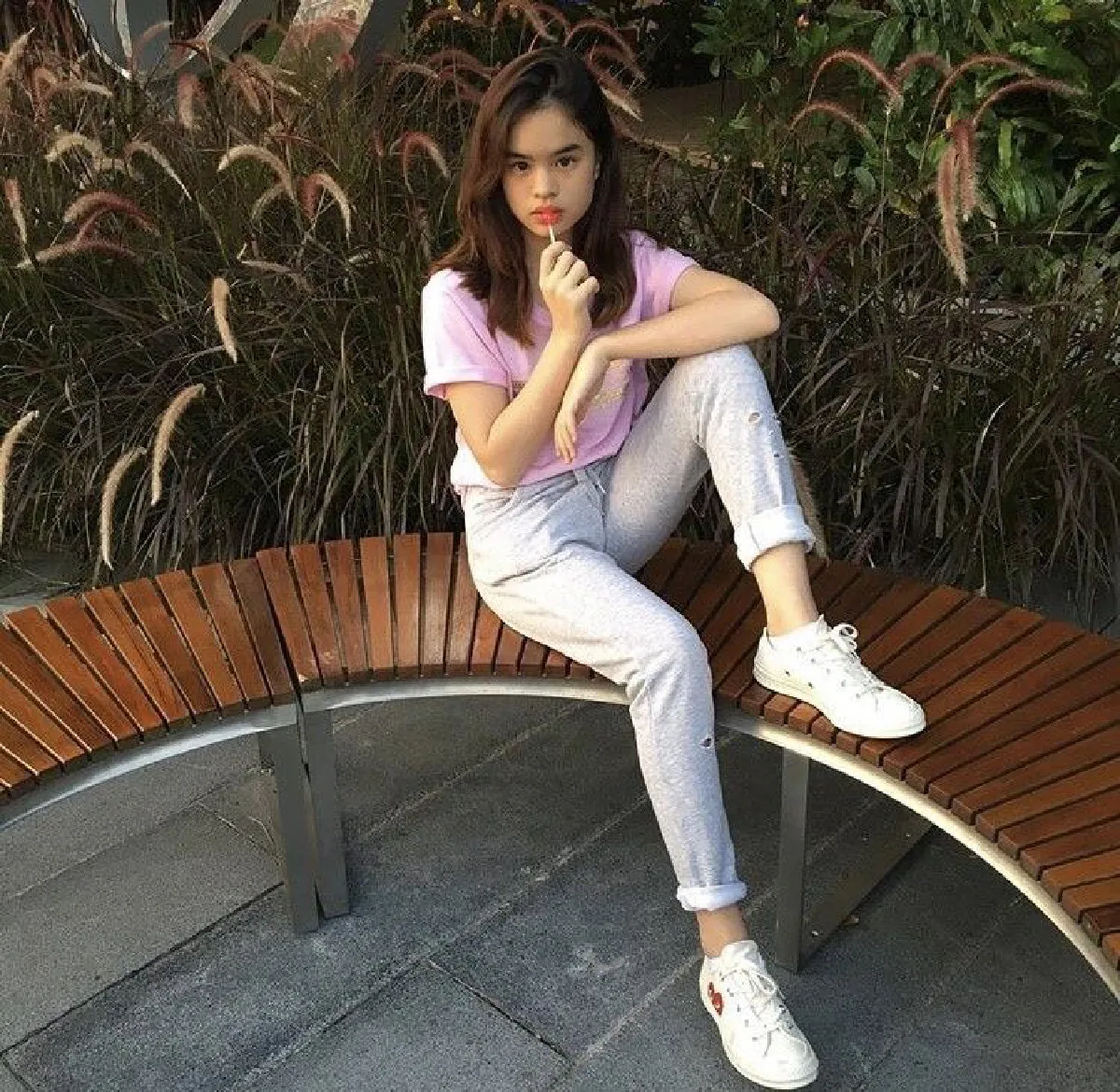 ปิ่น เก็จมณี ชมจากใจ น้องแอลลี่ สวยน่ารักมารยาทดี..ดูนางให้ดูแม่