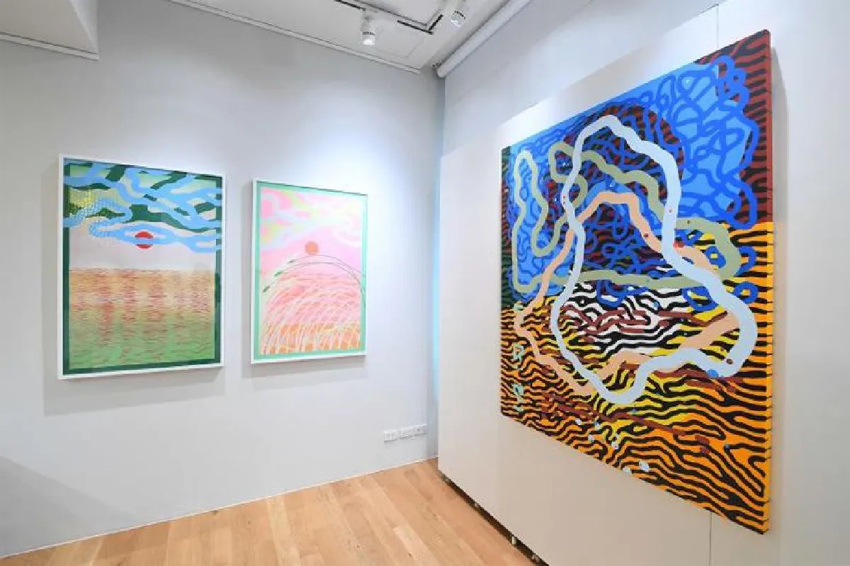 ‘Running’ ศิลปะแอบสแทรกต์แบบ แซม ฟรายด์แมน