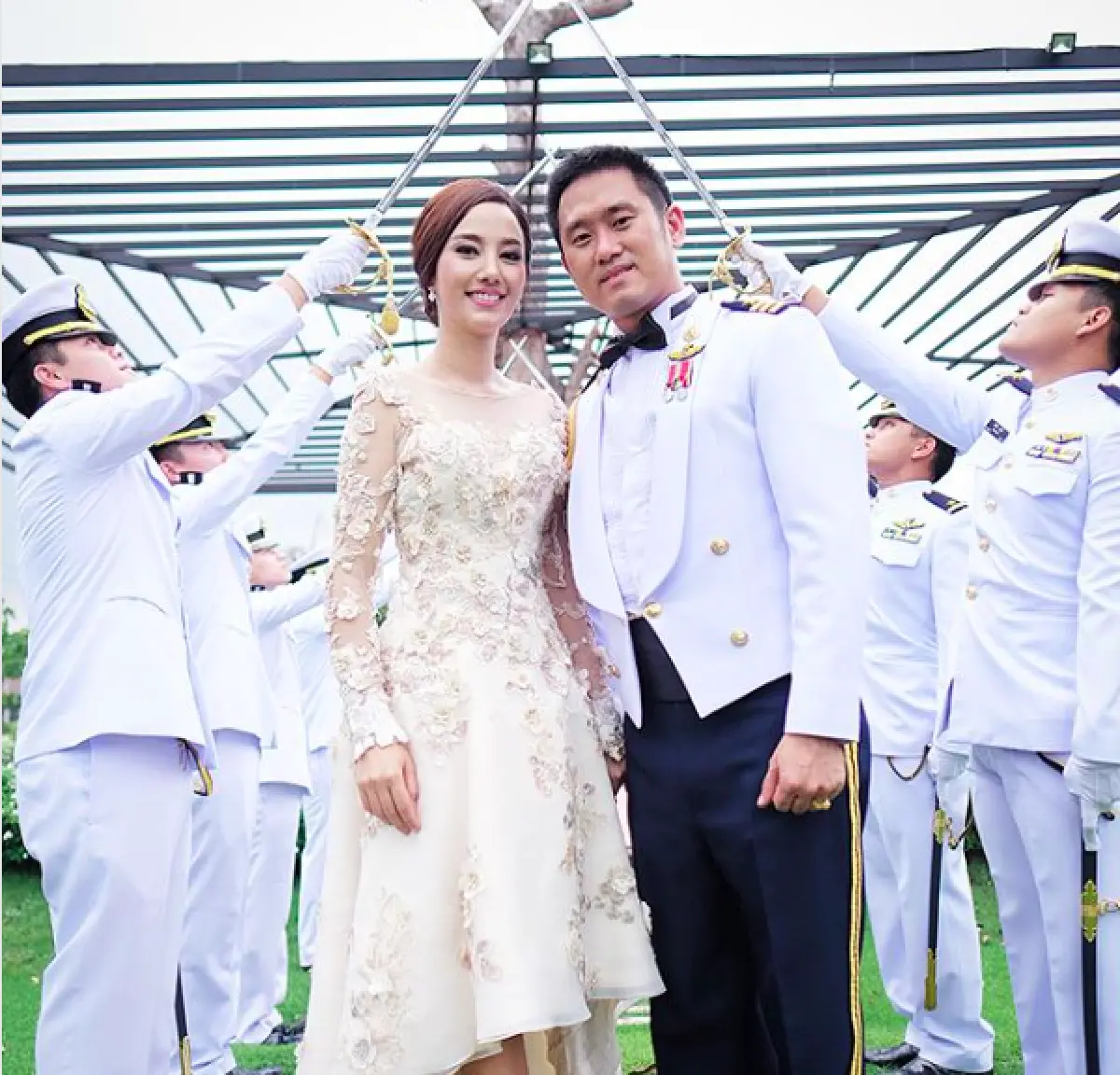 “กุญแจซอล” โชว์ภาพหวาน หลังครบรอบแต่งงาน 1 ปี