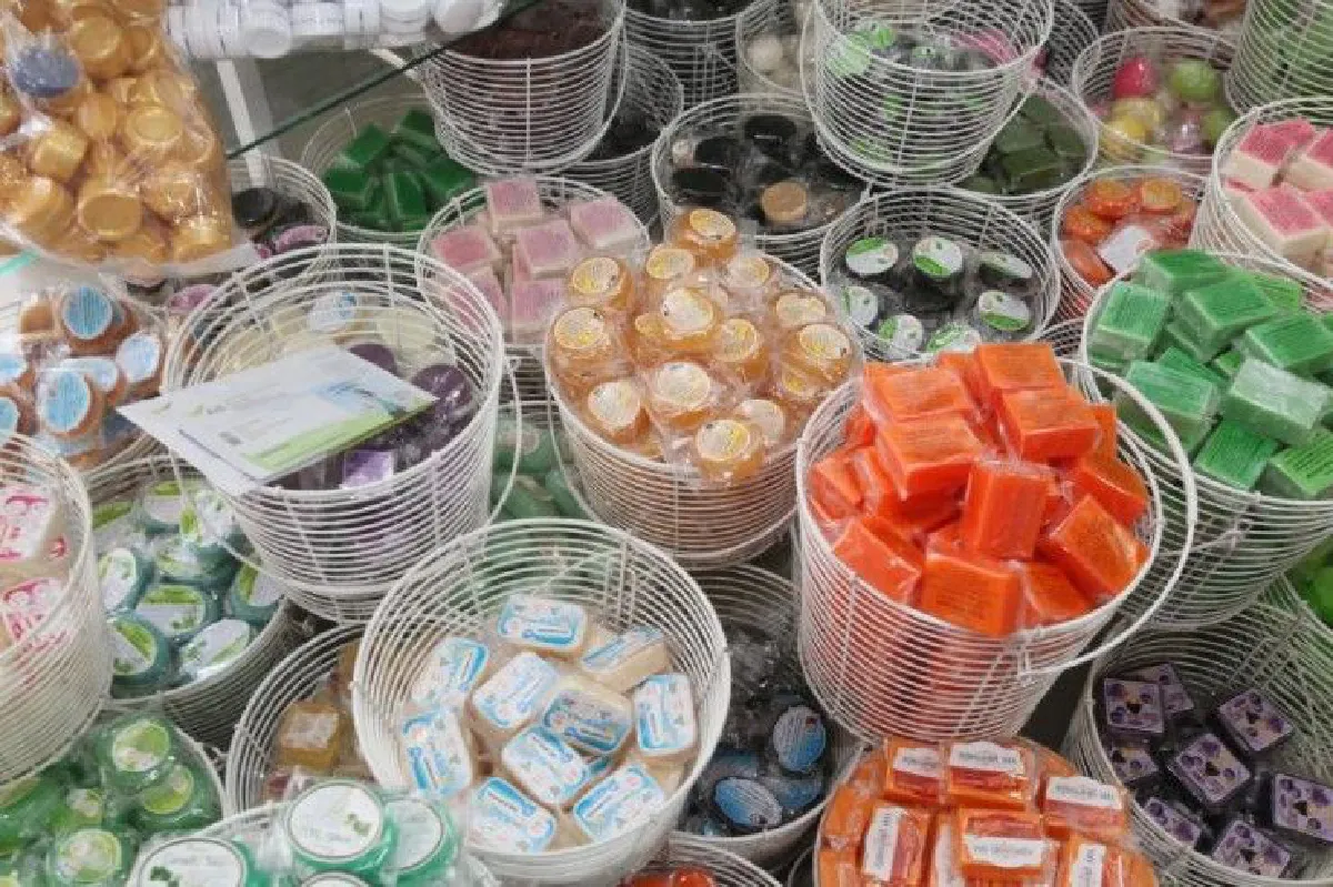 "จากใช้แล้วดีสู่ขายแล้วรวย" ถอดบทเรียนปรากฎการณ์ครีมเถื่อนผ่านบล็อกเกอร์คนดัง "ปูเป้ ศักรัช"