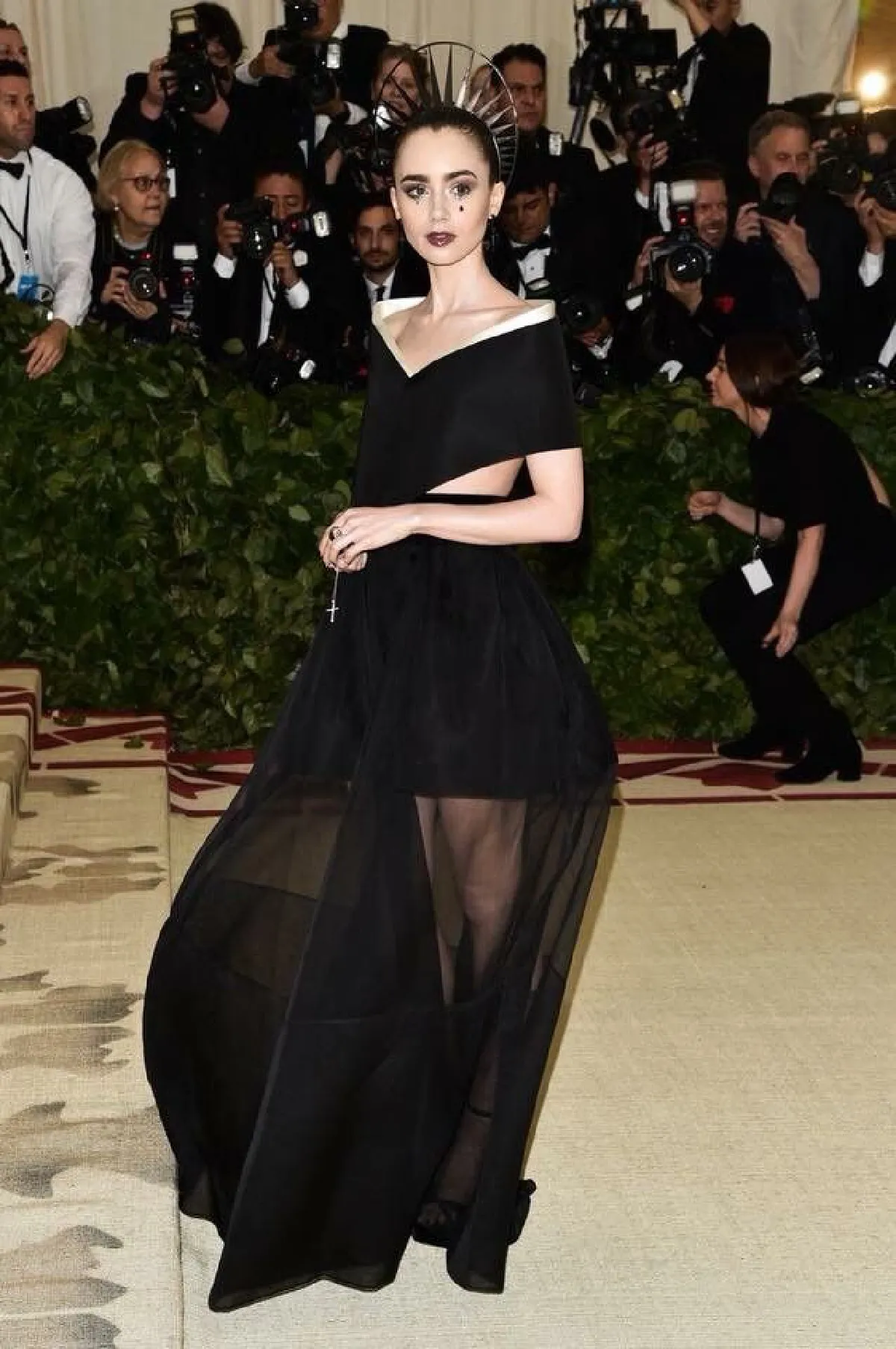 ส่อง 15 ลุคสวยสุดปังของเหล่าซุปตาร์บนพรมแดงงาน MET Gala 2018