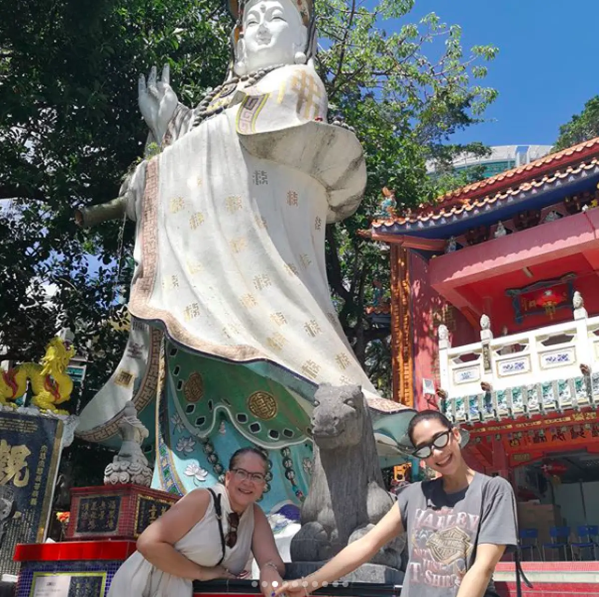 “พลอย เฌอมาลย์” ควงแขน “แม่แหม่ม" จัดเต็มวันเดย์ทริปที่ฮ่องกง!