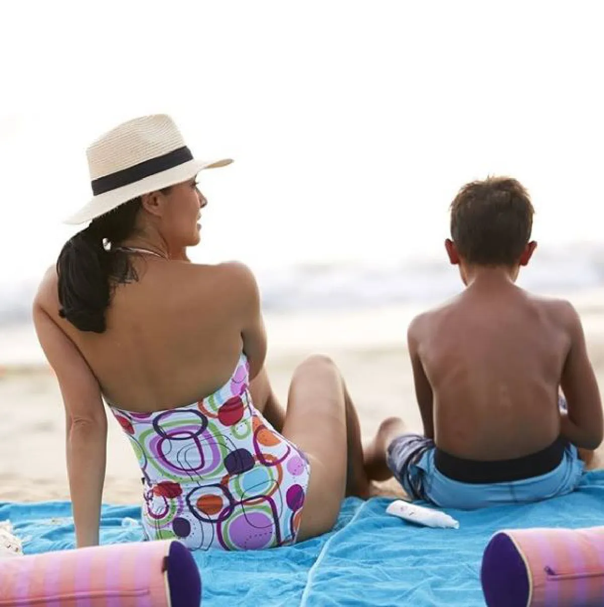 แม่ปลื้มมาก! ลูกเกด อวดลูกชาย น้องสกาย แข่งว่ายน้ำได้เหรียญทองเต็มคอ