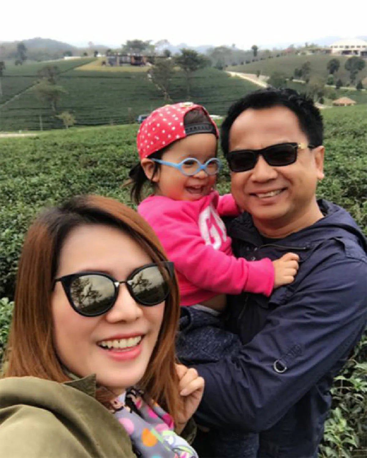 ‘พ่อแม่คือเพื่อนร่วมทางที่ดีที่สุดของลูก’ ฐิตารีย์ มีสวัสดิ์