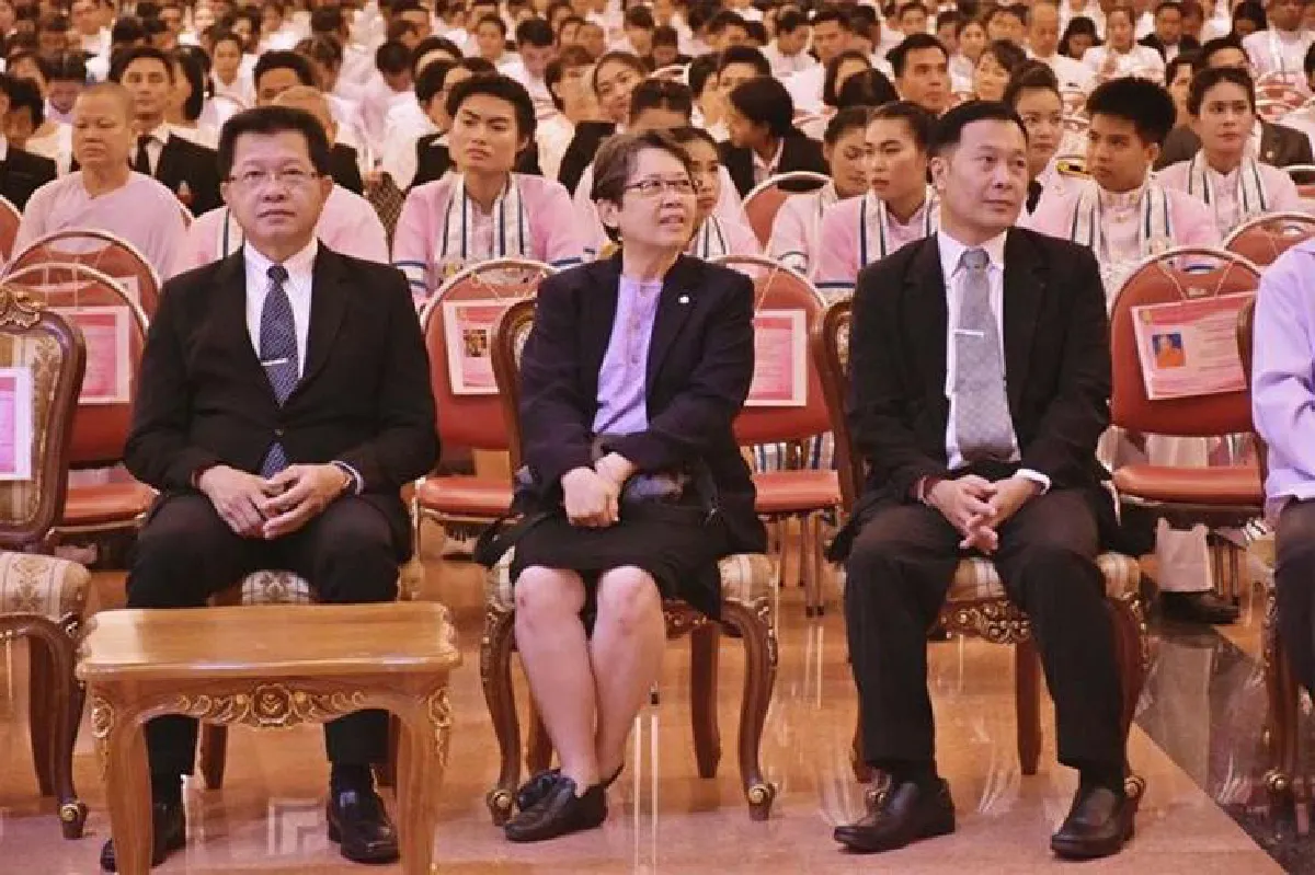 บัณฑิต มจร ต้องมีสองตา