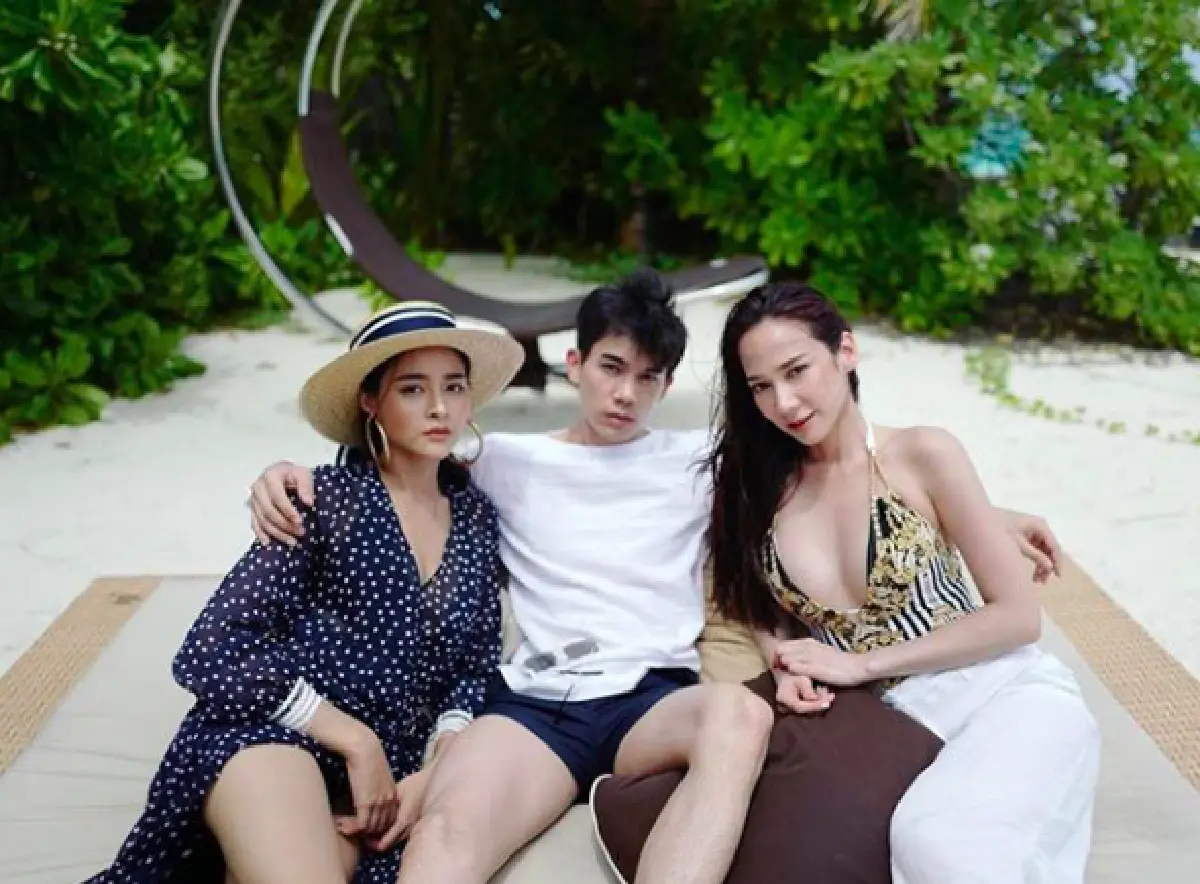 เซ็ตนี้แซ่บจนต้องยอม!! “อั้ม พัชราภา” กับภาพมุมสูง ที่ฮอตกว่าแสงแดด