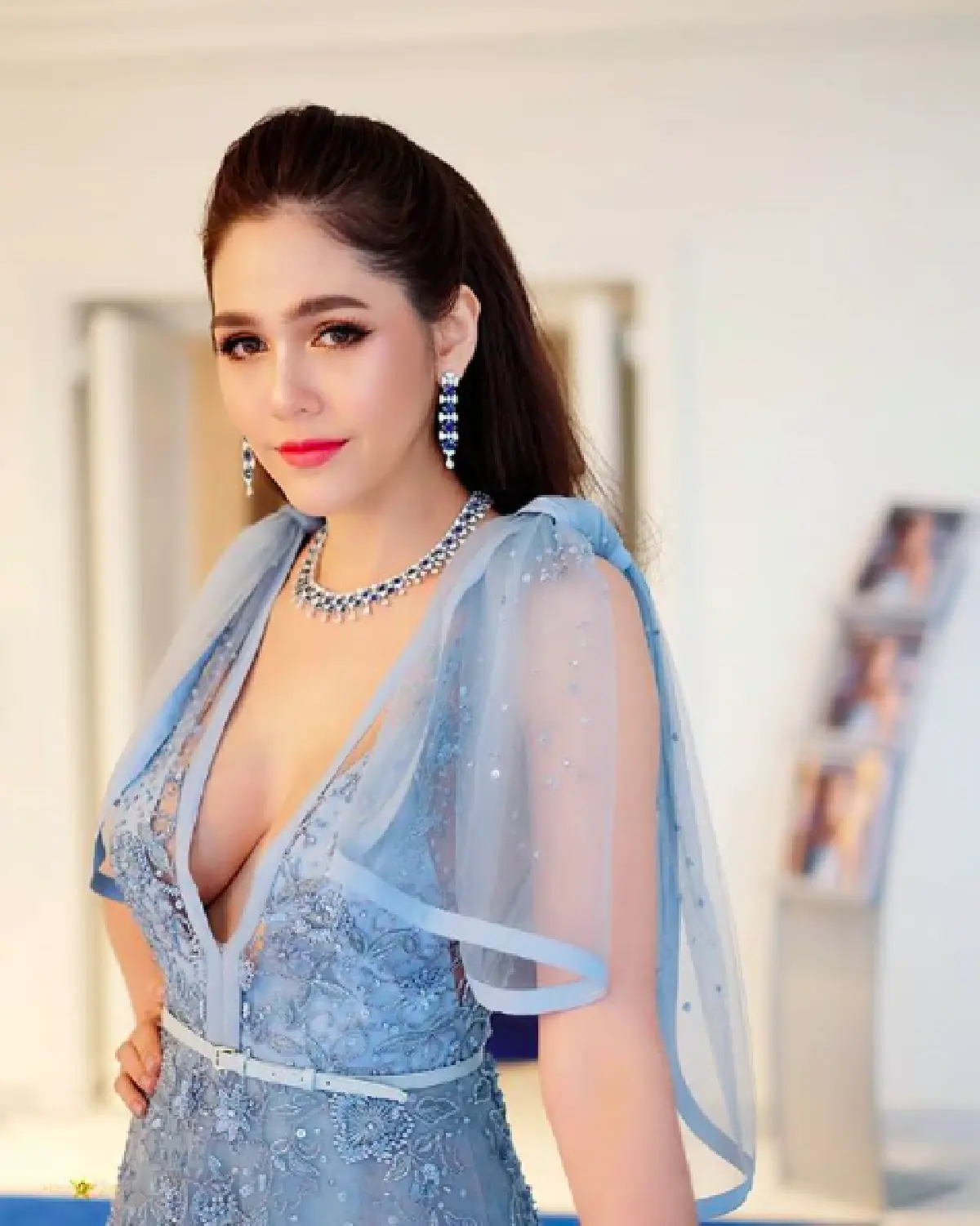 ไม่ต้องพูดเยอะ! “ชมพู่ อารยา” กับแฟชั่นสุดหรู 2 ลุคสุดท้ายทิ้งทวนเมืองคานส์ 2018