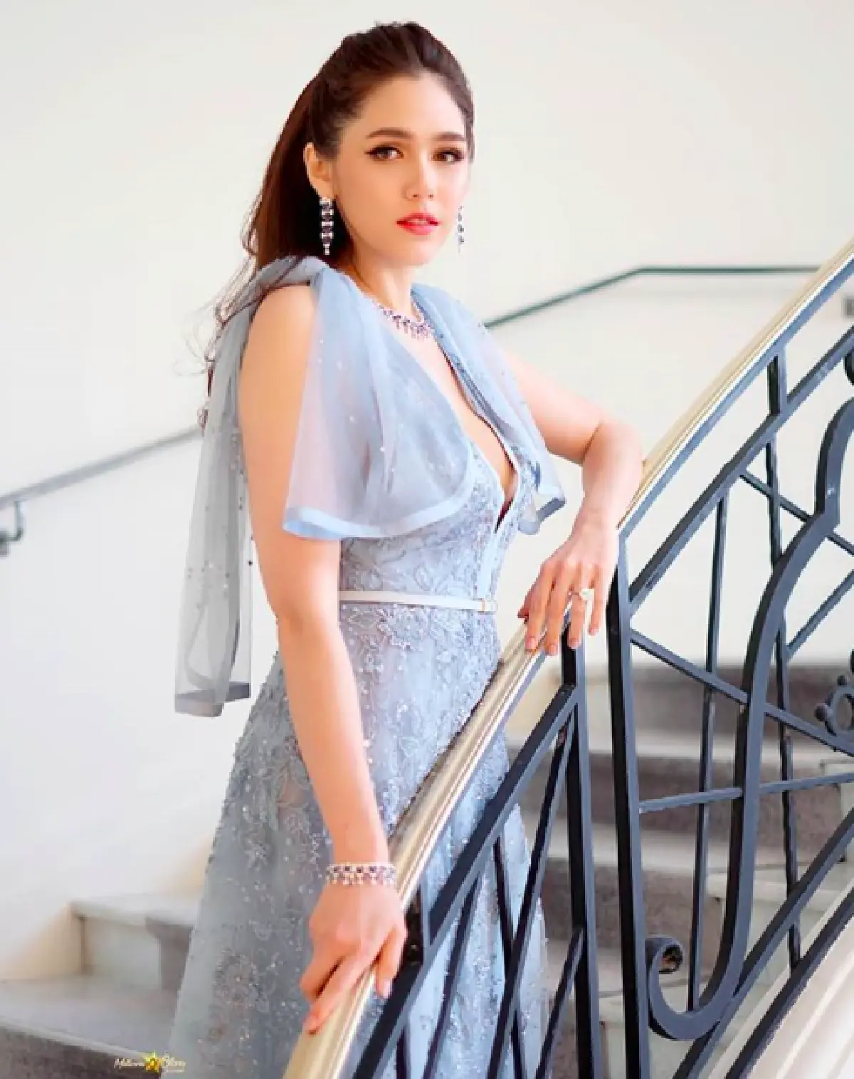 ไม่ต้องพูดเยอะ! “ชมพู่ อารยา” กับแฟชั่นสุดหรู 2 ลุคสุดท้ายทิ้งทวนเมืองคานส์ 2018