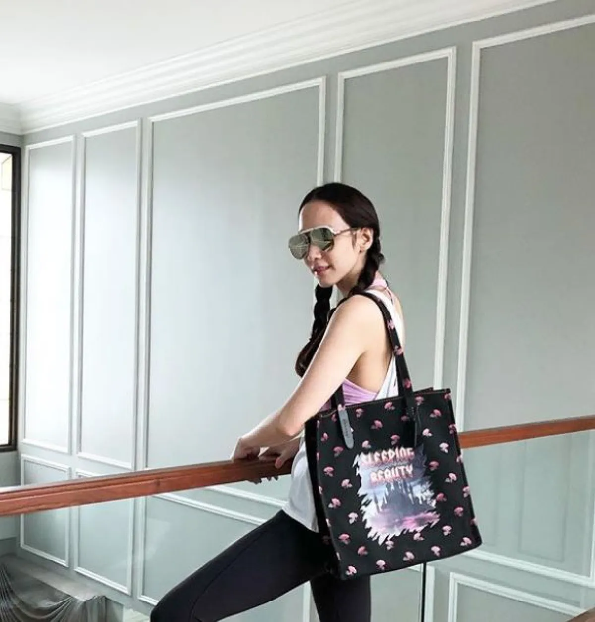 อั้ม พัชราภา กับภาพถักเปียสวยใส 17 ปีผ่านไป ทำไมหน้าเด็กลงทุกวัน