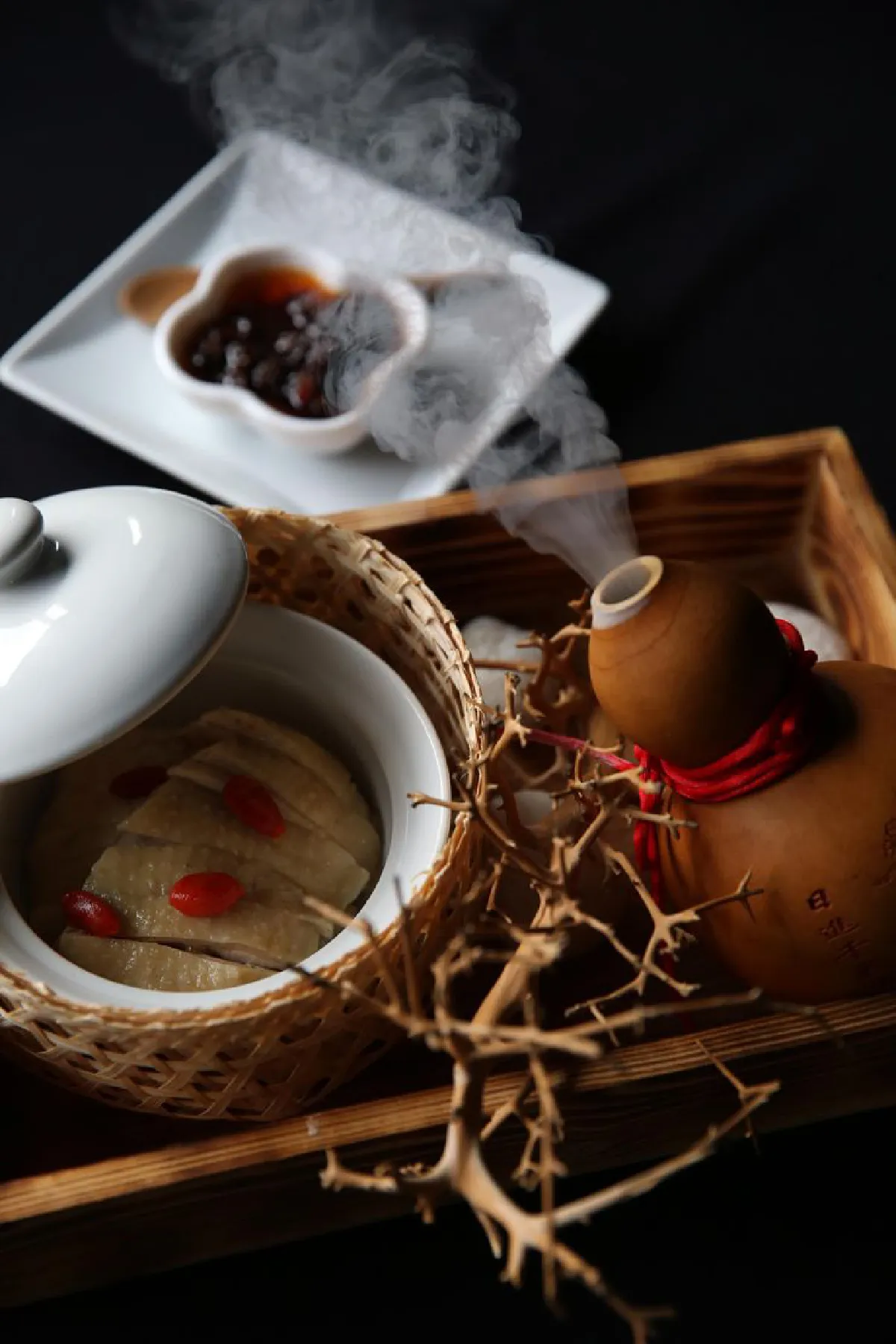 ไอร่อน เชฟ ดราก้อน เสิร์ฟลุคใหม่แบบหมวยอินเตอร์