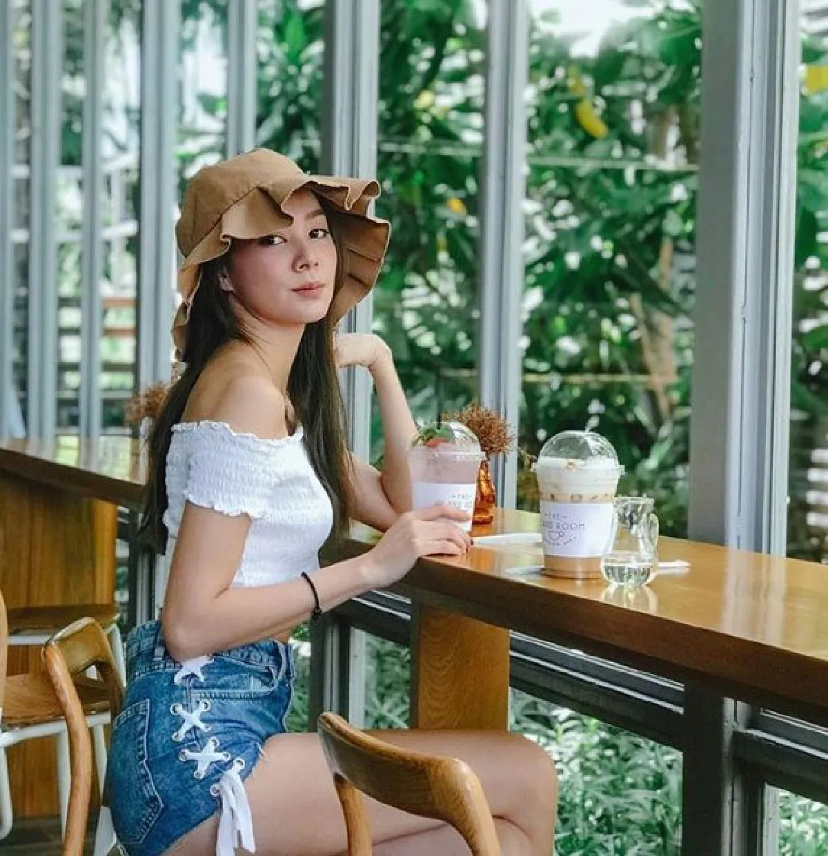 มุ้งมิ้งตามประสาคนรู้ใจ! โฟร์ โพสต์แซวจริตความสาวของ ธามไท