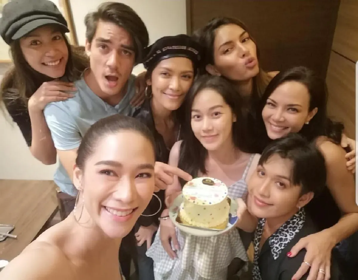 มิตรภาพไม่มีวันจบ! พลอย เฌอมาลย์ จัดปาร์ตี้รวมตัว #ทีมพลอยซอนย่า