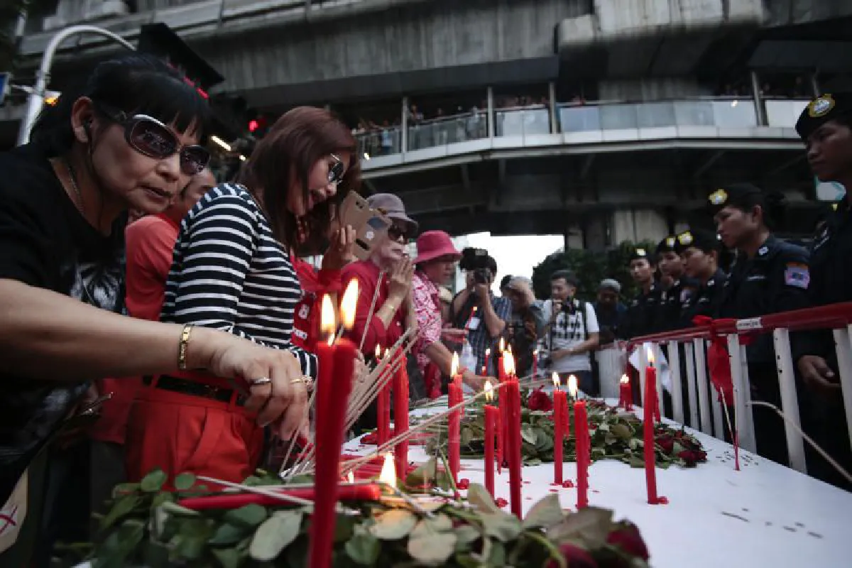 แดงหลากกลุ่มจัดกิจกรรมรำลึก8ปีสลายชุมนุมราชประสงค์