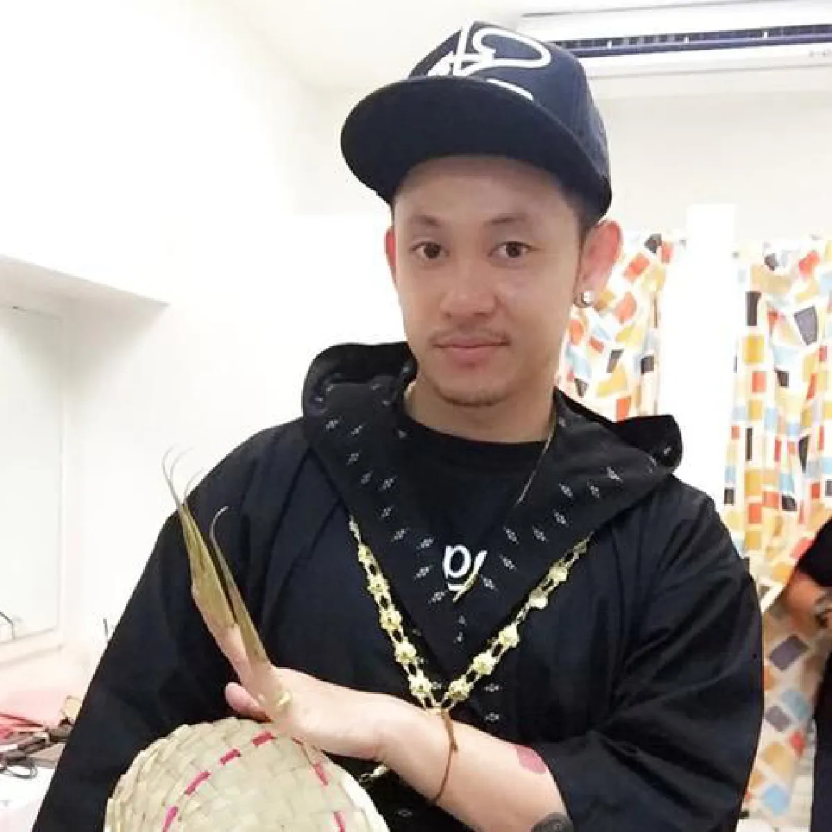 ส่องภาพภายใต้แว่นดำของ 4 แร็ปเปอร์คนดัง “กอล์ฟ-ปู่จ๋าน-ทีเจ-โต้ง”