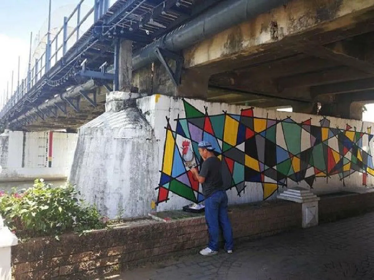 นายกฯนครลำปาง ประกาศถามชาวบ้านเห็นด้วยไหมกับคนวาดรูปฐานสะพานรัษฎา?