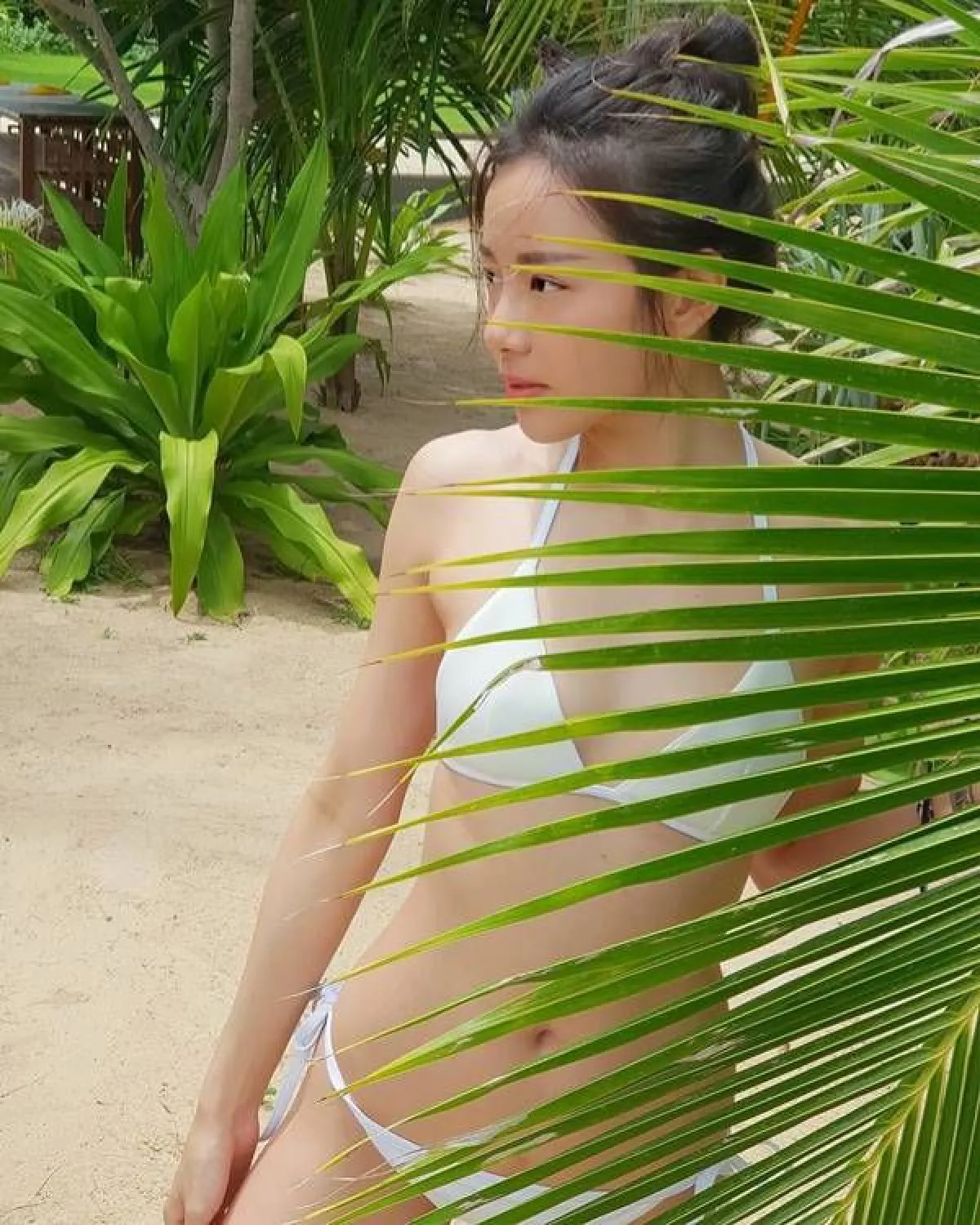 "ทับทิม มัลลิกา" กับรอยสักบนแผ่นหลังอันงดงามและมีความหมาย