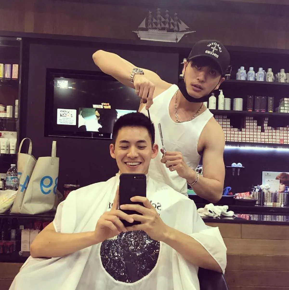 พี่น้องสุดซี้! ปั้นจั่น-โมสต์ โพสต์ภาพอวดทรงผมใหม่ แต่แฟนๆโฟกัสผิดจุด