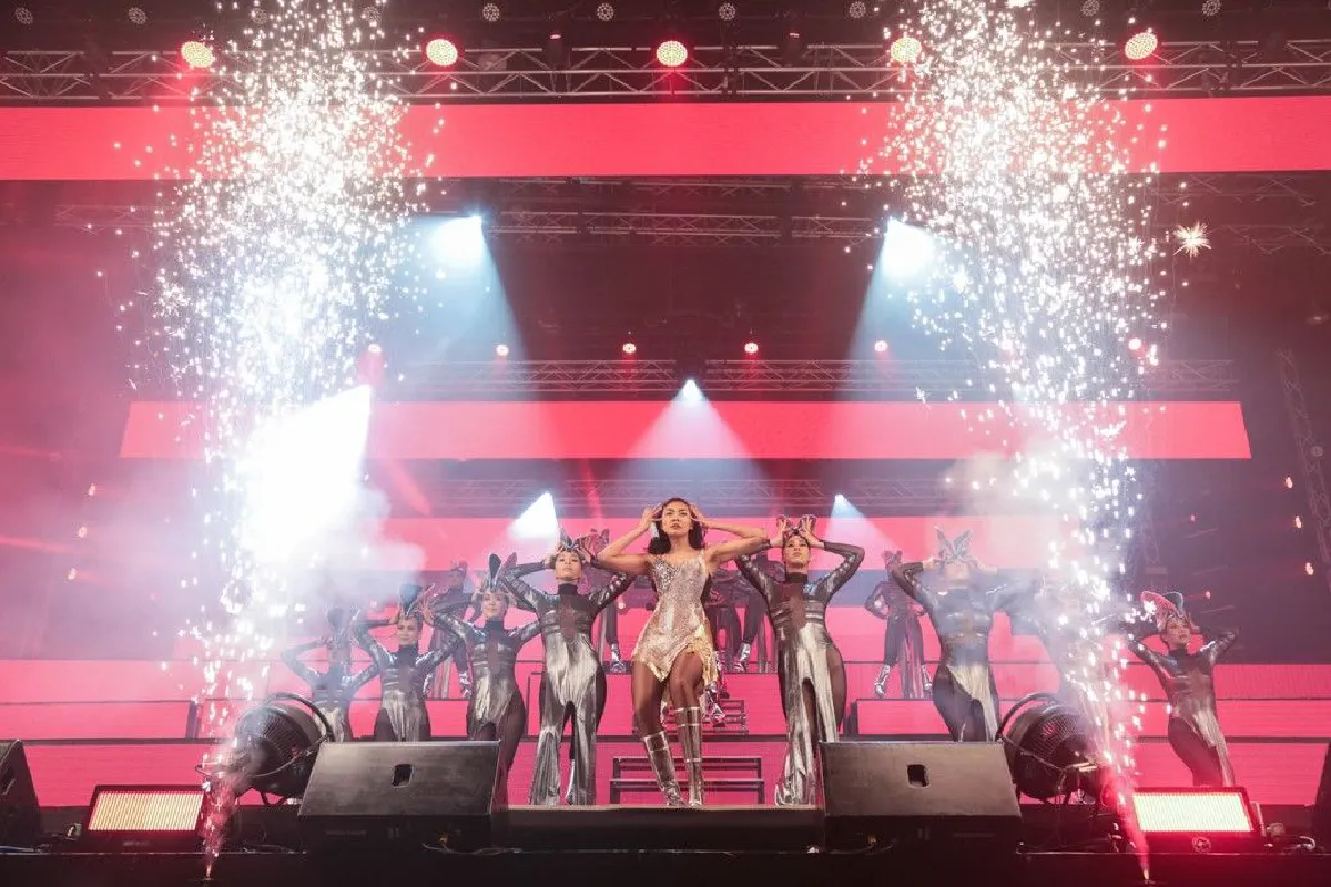 แซ่บปั๊วะ..คุ้มค่าที่รอมา 10 ปี! แก้ม วิชญาณี อีกหนึ่งคอนเสิร์ตที่ดีที่สุดของเมืองไทย