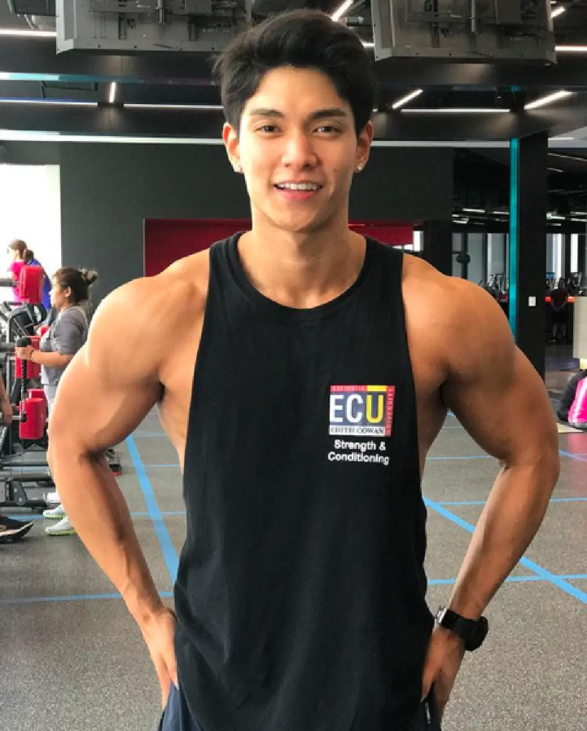 โปรไฟล์ไม่ธรรมดา! “มิกกี้” หนุ่มกล้ามแน่นวัย 24 ว่าที่หวานใจคนใหม่ของ “เจนี่” !?