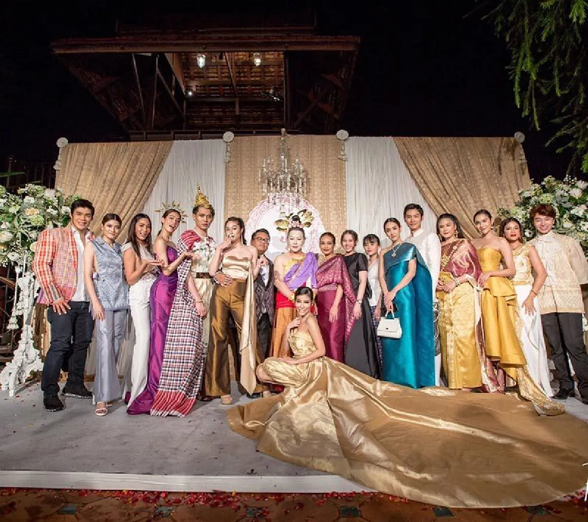 ยิ่งใหญ่ทุกปี..ปาร์ตี้วันเกิด แหวนแหวน ปวริศา ซุปตาร์แต่งชุดผ้าไทยร่วมงานเพียบ