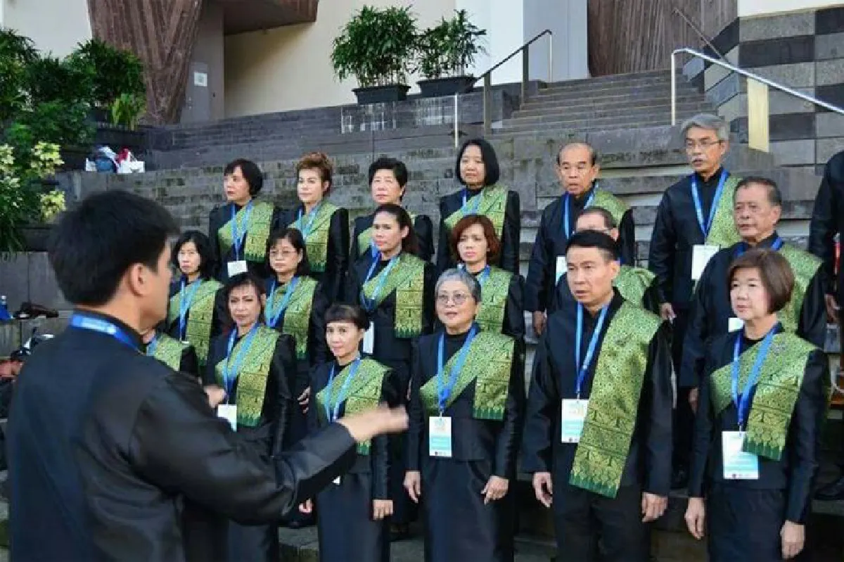 กิจกรรมประสานเสียงสร้างสุข ‘วงศาลายาหนุ่มสาวน่อยน้อย’