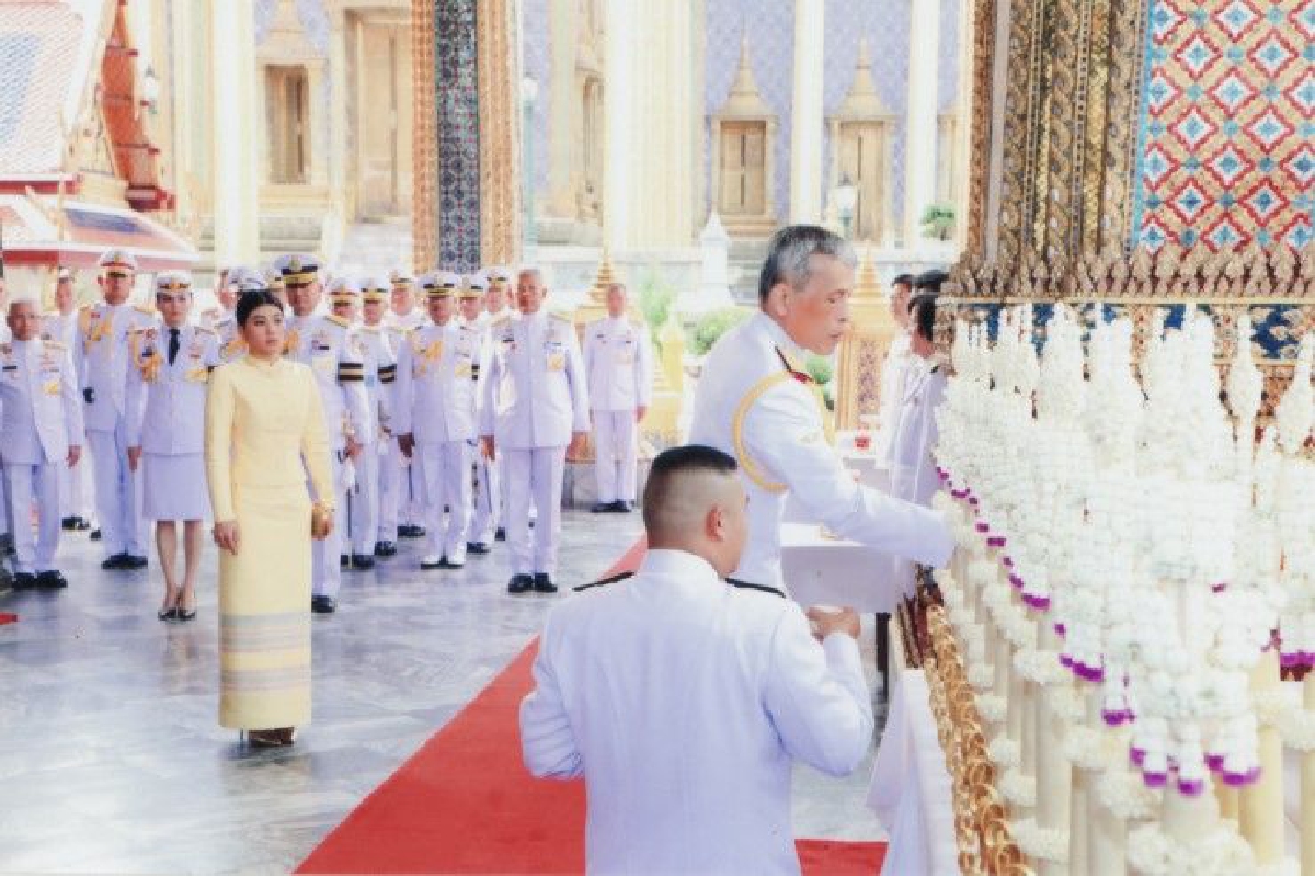 สมเด็จพระเจ้าอยู่หัวเสด็จฯทรงบำเพ็ญพระราชกุศลวิสาชบูชา สมเด็จพระเจ้าอยู่หัวเสด็จฯทรงบำเพ็ญพระราชกุศลวิสาชบูชา