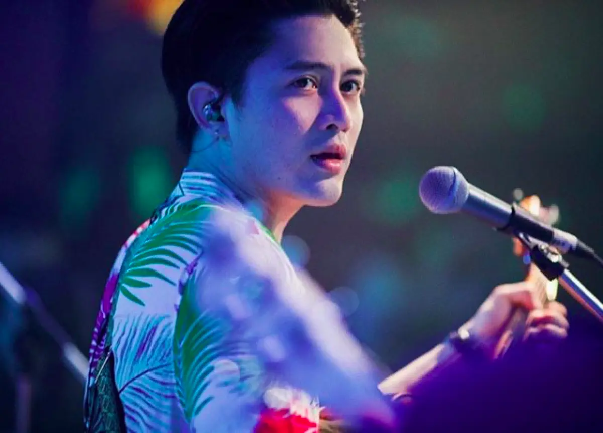 "แม็กซ์ เจนมานะ” สุดทน! ถูกต่อว่าร้องเพลงสดไม่ดี เผยทำงานจนเส้นเสียงบวม