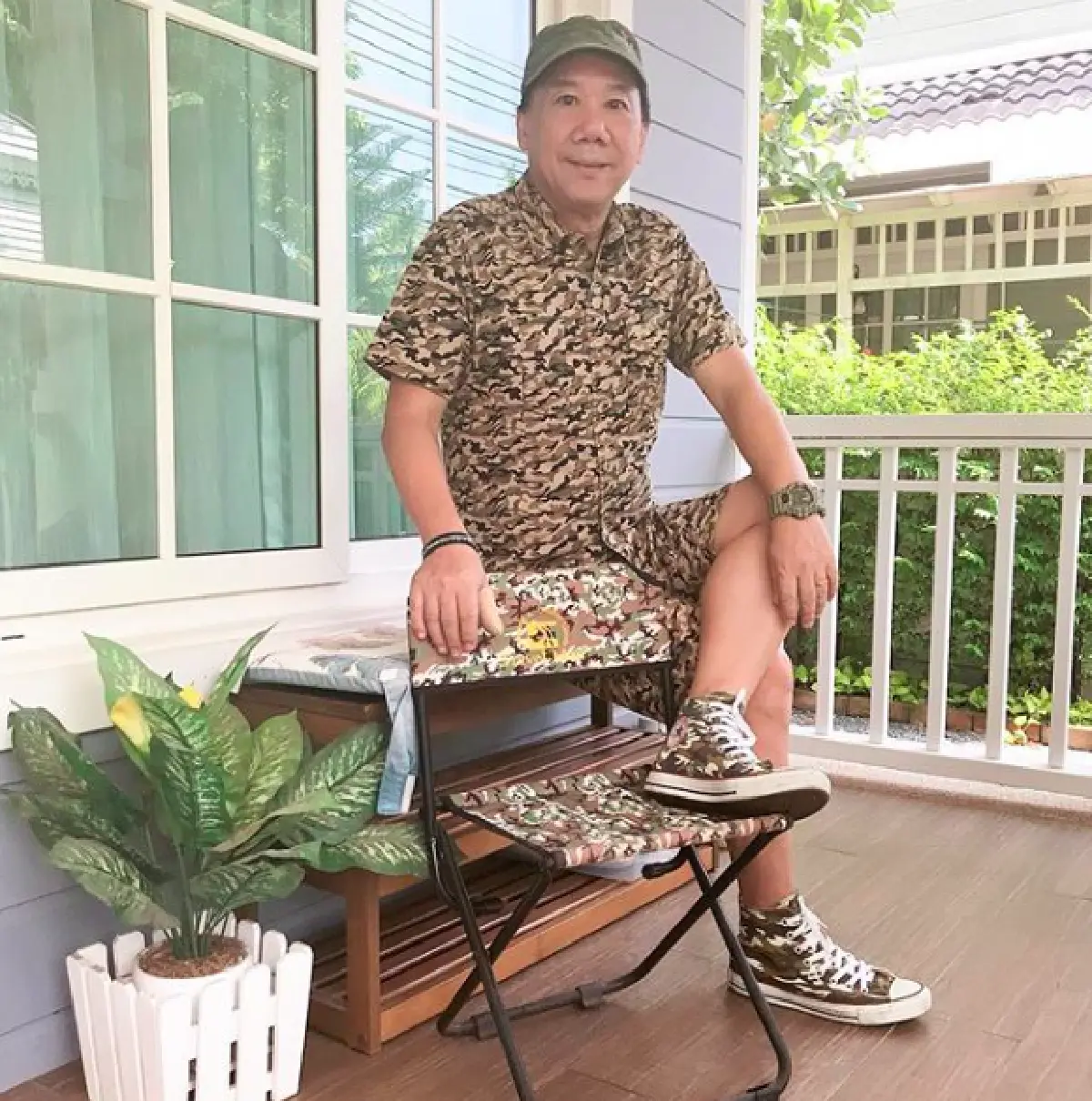 “แอนนา ชวนชื่น” ถอยรถหรูป้ายแดง ให้รางวัลตัวเอง