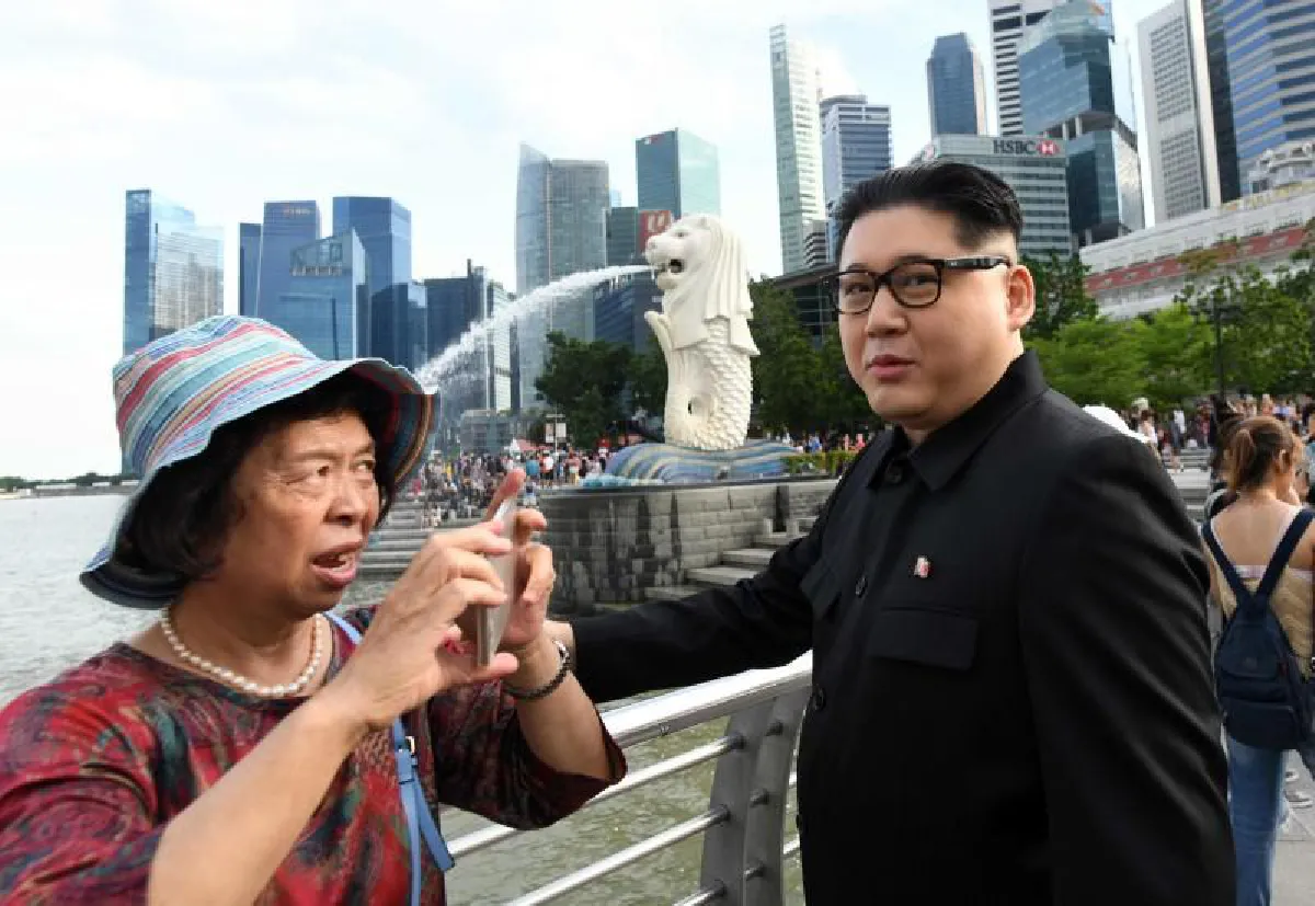 คิมจองอึนตัวปลอม โผล่สิงคโปร์