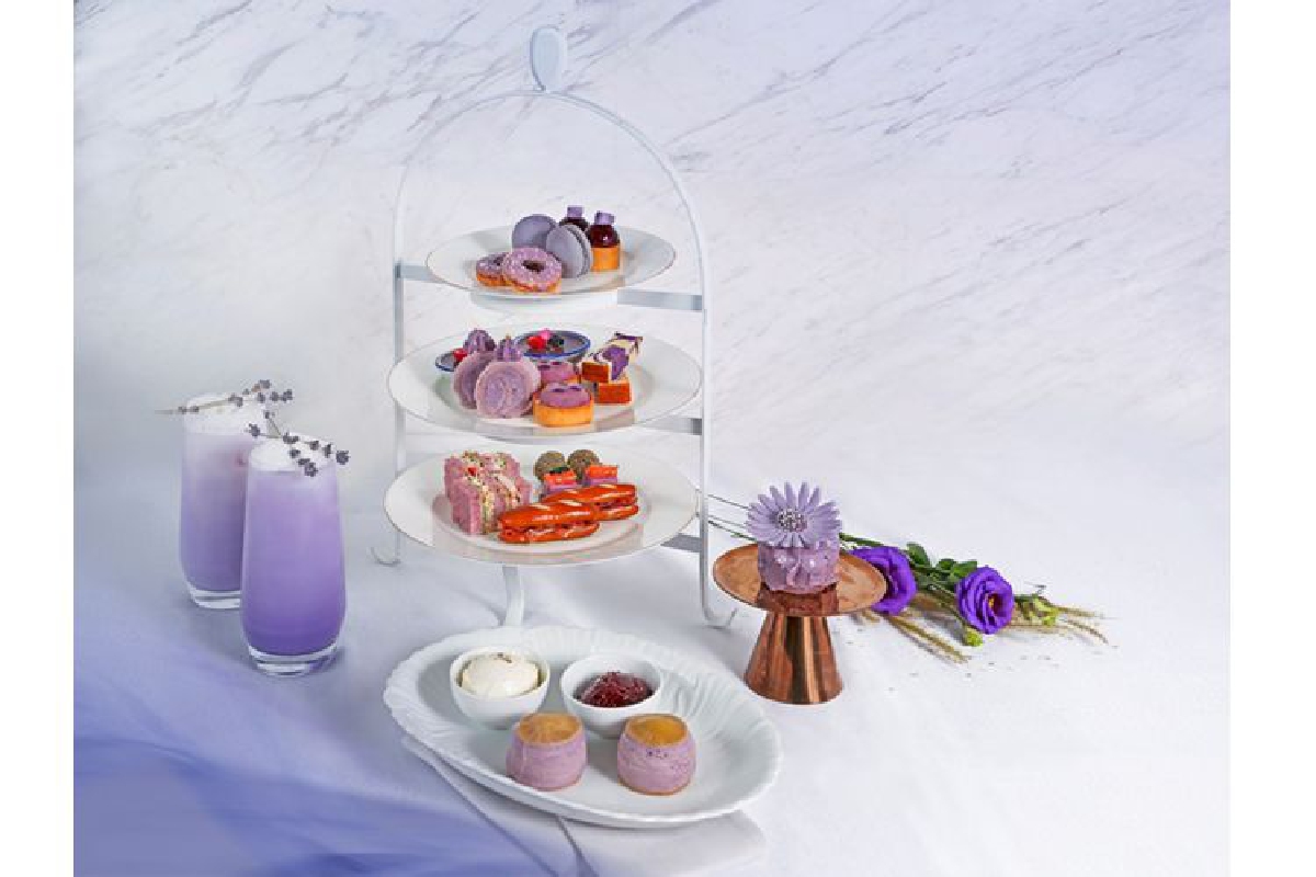 ดับกระหายคลายร้อนกับชุดน้ำชายามบ่าย "Lavender Delight" กรุ่นกลิ่นหอมละมุนของดอกลาเวนเดอร์ ณ โรงแรม แบงค็อก แมริออท มาร์คีส์ ควีนส์ปาร์ค ดับกระหายคลายร้อนกับชุดน้ำชายามบ่าย "Lavender Delight" กรุ่นกลิ่นหอมละมุนของดอกลาเวนเดอร์ ณ โรงแรม แบงค็อก แมริออท มาร์คีส์ ควีนส์ปาร์ค