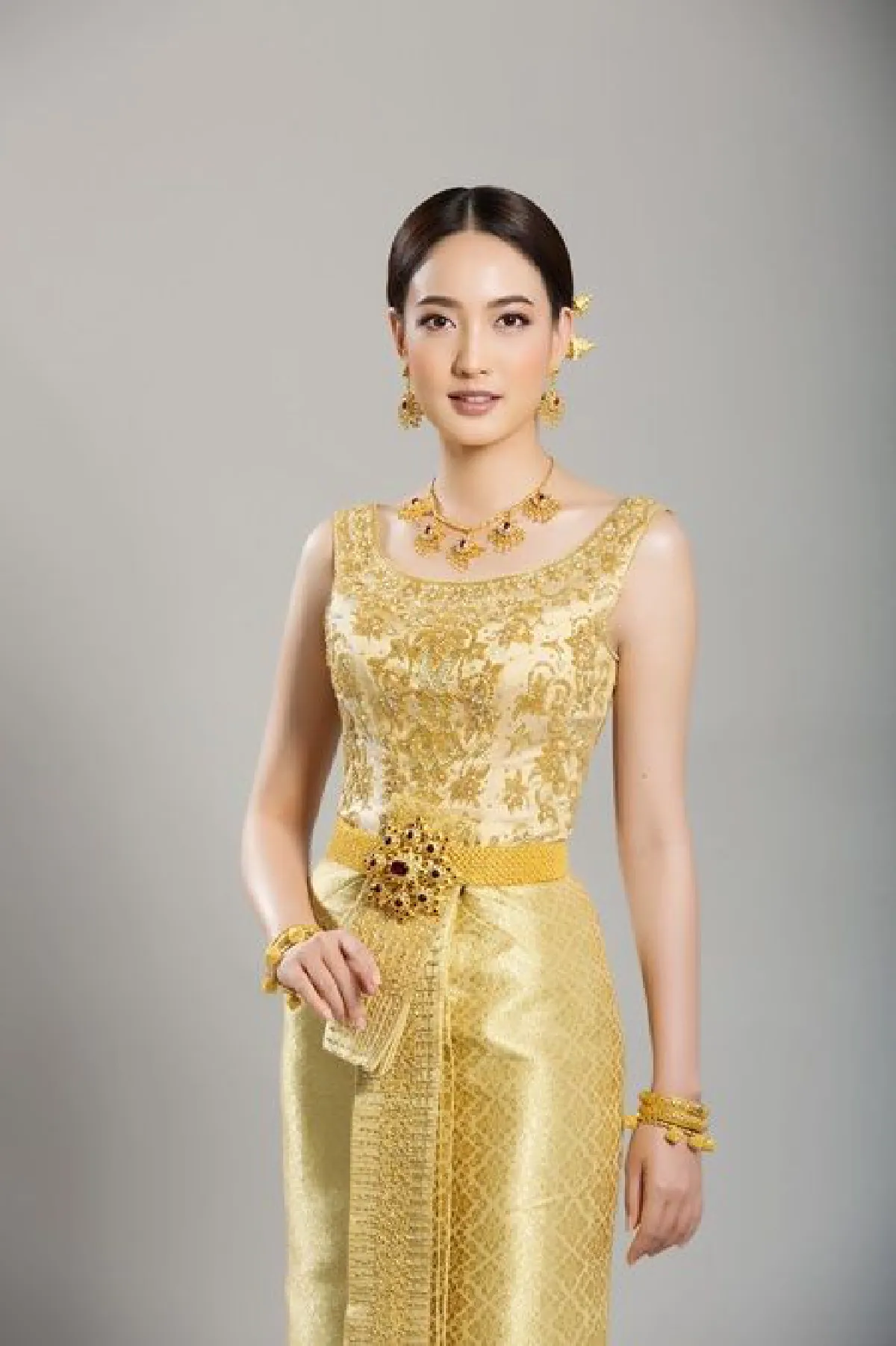 ชุดไทยยุคใหม่ ความภูมิใจที่แสนสวยงามของเจ้าสาวทุกคน