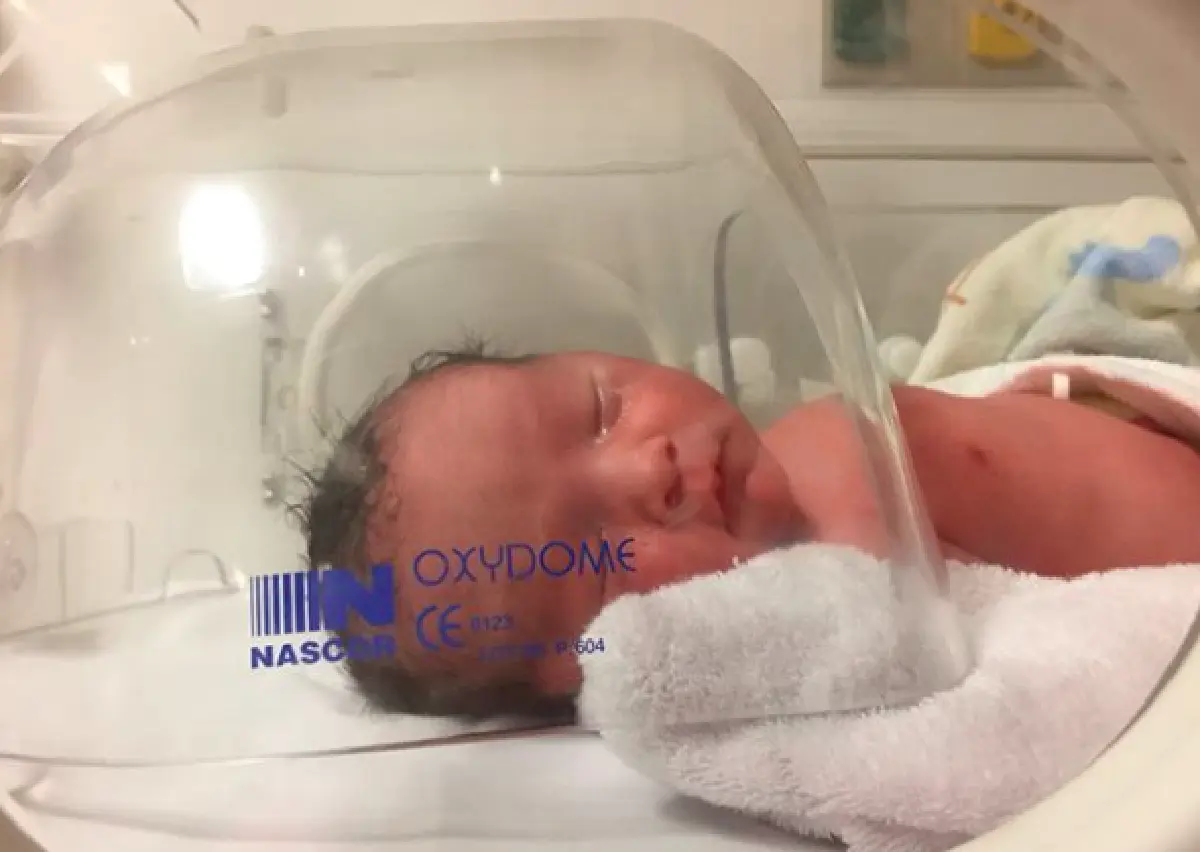 เหมือนพ่อเป๊ะๆ เผยโฉม “น้องมิก้า" ลูกชายคนแรกของ “เรย์-แหม่ม”