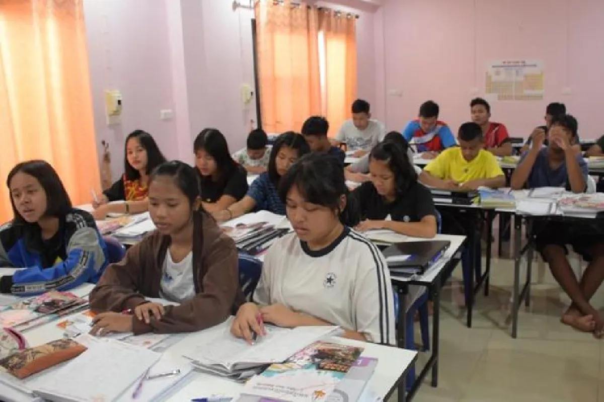 ผู้กองหนุ่มวางปืนคืนดาวสู่ดิน เปิดติวฟรีสานฝันเด็กบ้านนอก