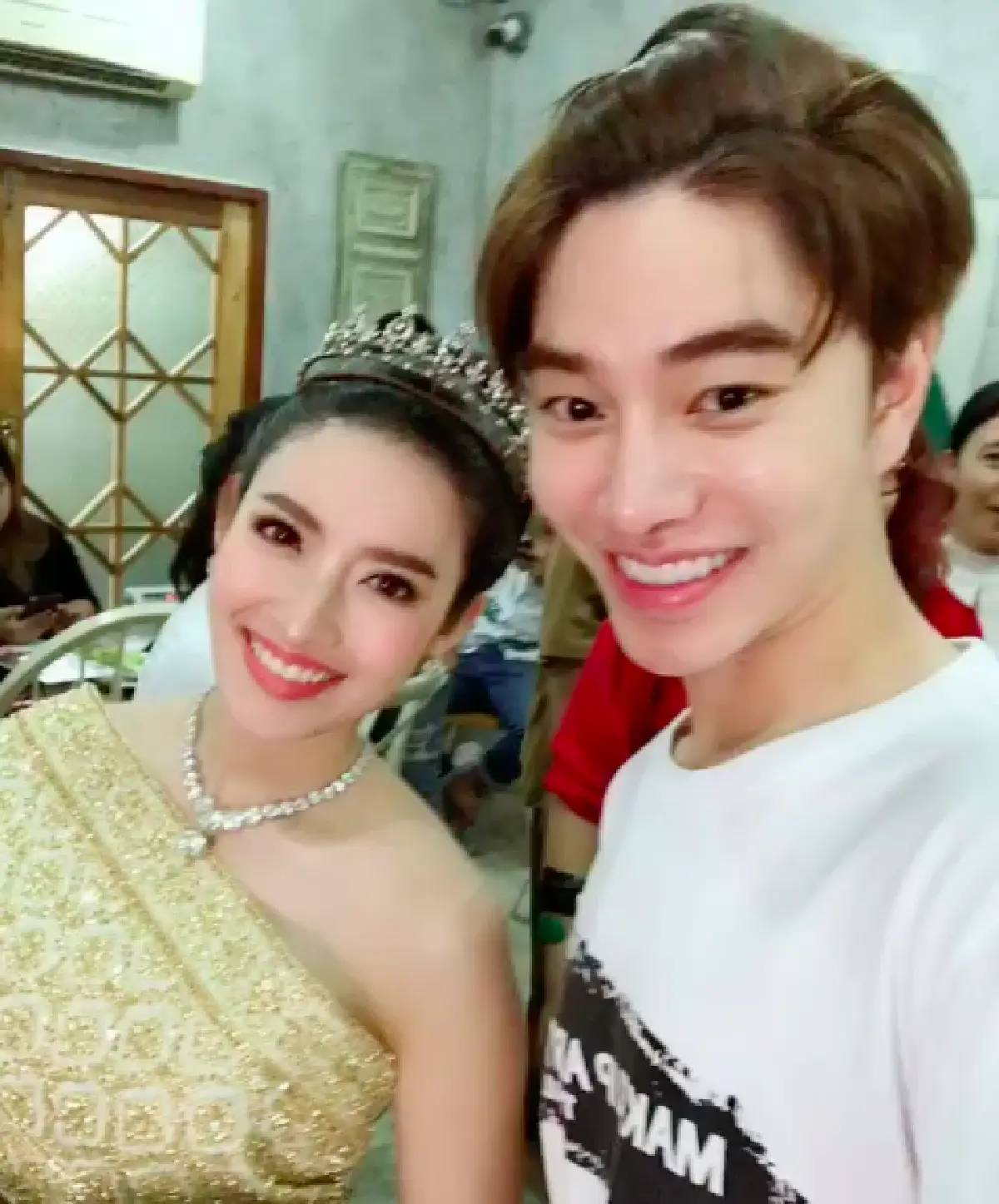 งดงามที่สุด “แอฟ ทักษอร” ในชุดไทยโบราณและเครื่องเพชร ที่มูลค่ารวมกว่า 50 ล้านบาท