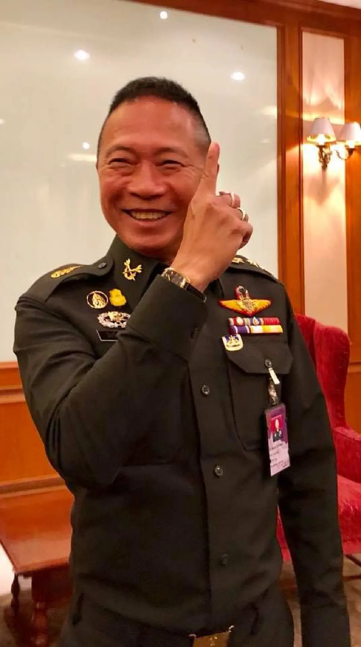 พล.ท.ปิยวัฒน์ นาควานิช ยันไม่เล่นการเมือง หลังเกษียณ ก.ย.นี้