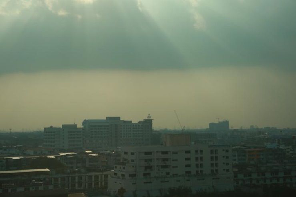 ไทยฝนคะนอง ตกหนักบางแห่ง ไทยฝนคะนอง ตกหนักบางแห่ง