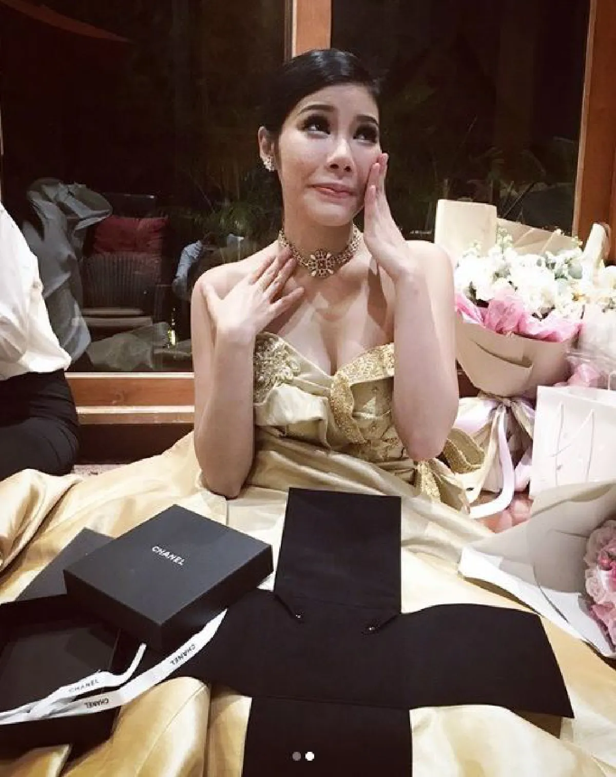 เลอค่าน้ำตาไหล! แหวนแหวน เผยความรู้สึก..หลังแกะของขวัญที่ได้จาก พี่อั้ม