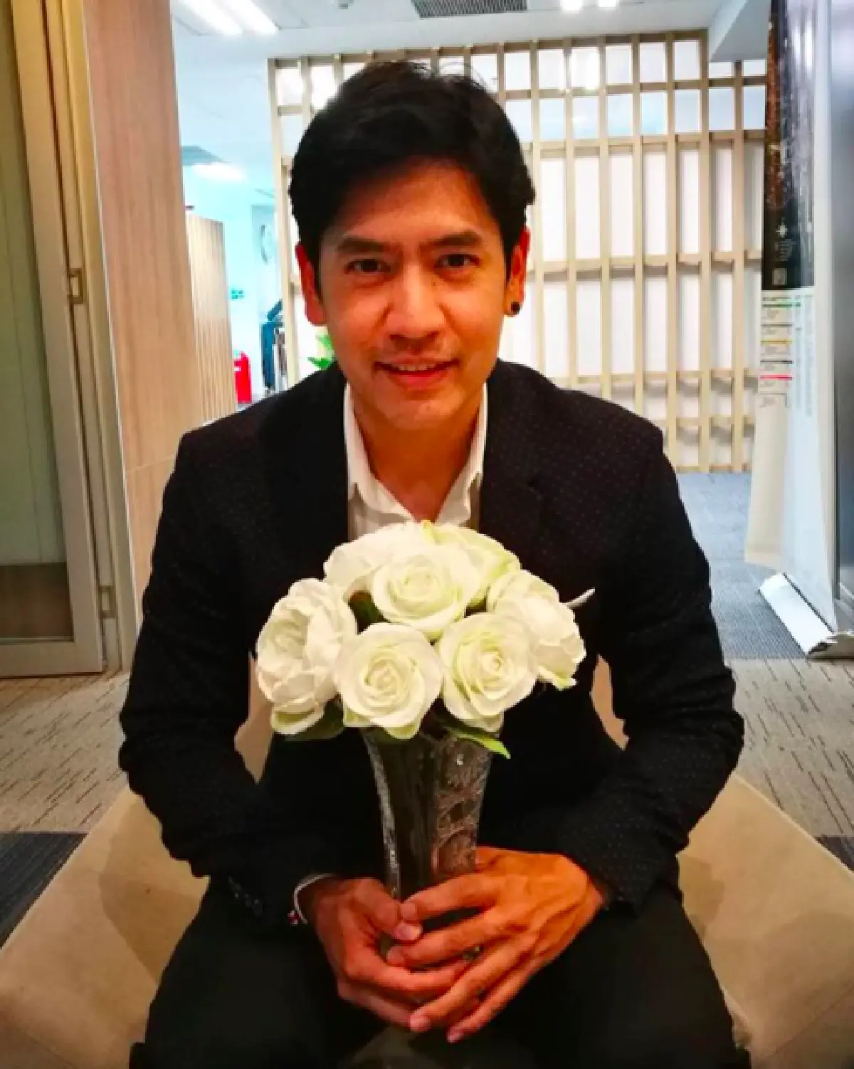 ส่องภาพปัจจุบัน “ตั้น พิเชษฐ์ไชย” น้องชายสุดหล่อของ "ติ๊ก เจษฎาภรณ์”