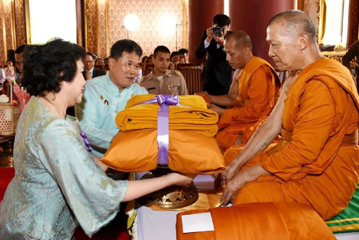 มูลนิธิร่วมจิตต์น้อมเกล้าฯจัดเทศมหาชาติถวายสมเด็จพระเจ้าพี่นางเธอฯ มูลนิธิร่วมจิตต์น้อมเกล้าฯจัดเทศมหาชาติถวายสมเด็จพระเจ้าพี่นางเธอฯ