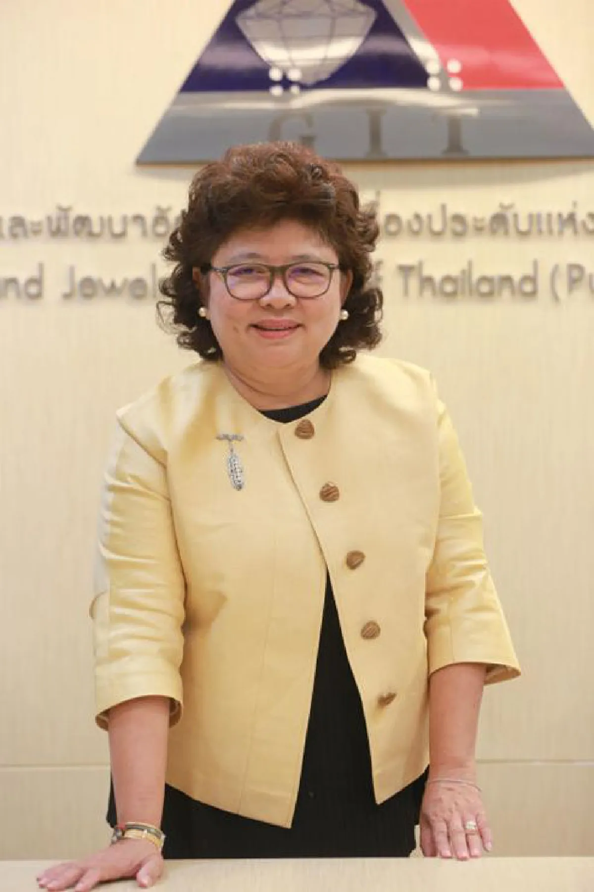 ดวงกมล เจียมบุตร อัญมณีไทยต้องยิ่งใหญ่ระดับโลก