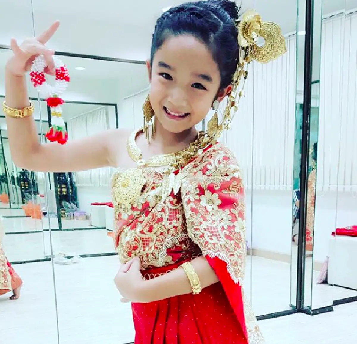 เสน่ห์ล้น! "น้องณดา” ลูกสาว “แม่กบ” กับความสามารถรอบด้าน