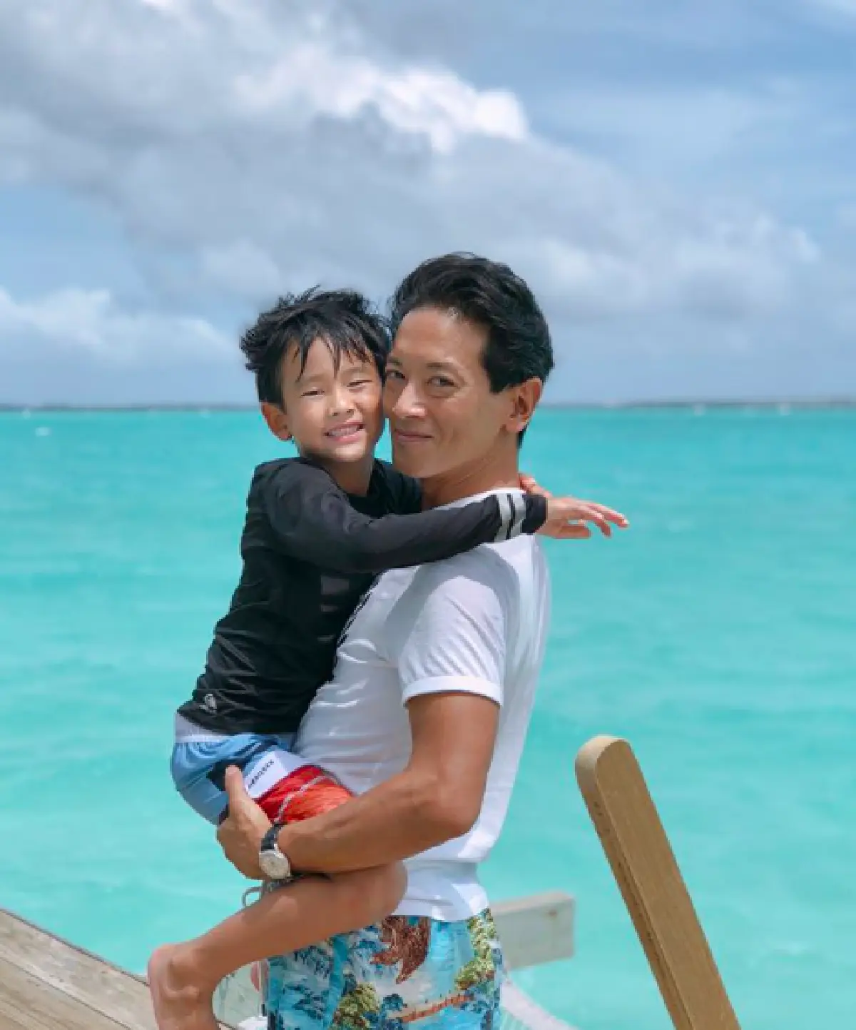 คุณแม่ยังแซ่บ “นาเดีย” ขอโชว์เซ็กซี่ในบิกินี่ลายเสือ เที่ยวทะเลมัลดีฟส์