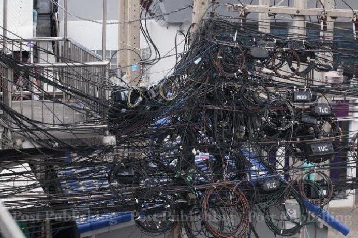 กสทช.เผย1เดือนยอดคนแจ้งสายสื่อสารไร้ระเบียบกว่า2,700เรื่อง กสทช.เผย1เดือนยอดคนแจ้งสายสื่อสารไร้ระเบียบกว่า2,700เรื่อง